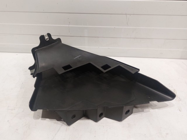 Air Duct, RH
